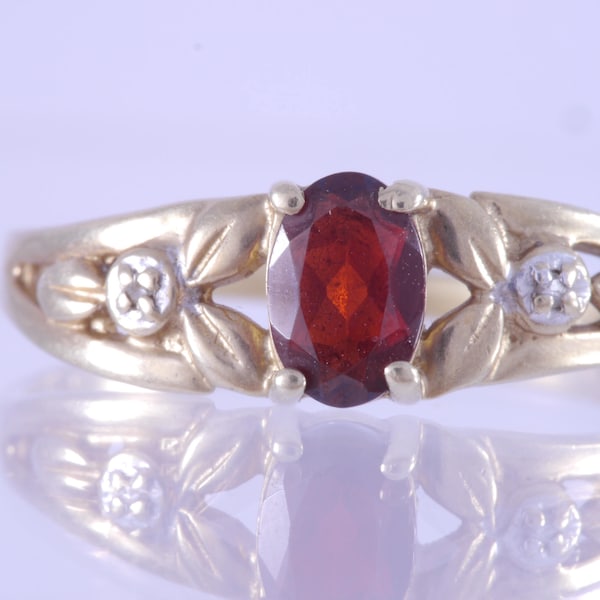 Vintage Estate 10kYellow Gold Oval Cut Garnet Solitaire with Diamond Accent Ring