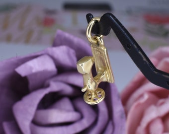 14K SOLID YELLOW GOLD Sewing Machine Charm Pendant