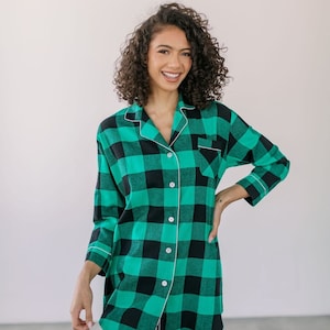 Bridesmaid Sleepshirt, Flannel Sleepshirt, Bridesmaid Pajamas, Buffalo Plaid Nightshirt, Bridesmaid Gift, Plaid Sleepshirt, Flannel Shirt