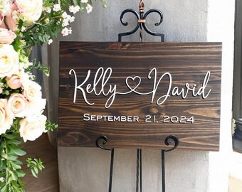 Custom Wooden Wedding Guestbook Sign: Personalized Venue Decor