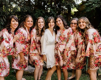 Bridesmaid Robes- Floral Robes- Floral Bridesmaid Robes- Robes for Bridesmaids- Bridesmaid Gift- Personalized Robes- Floral Satin Robes