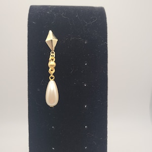 Emet-Selch Earring (Less Detail)