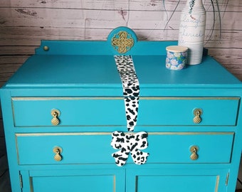 Tiffany Blue Dresser unit