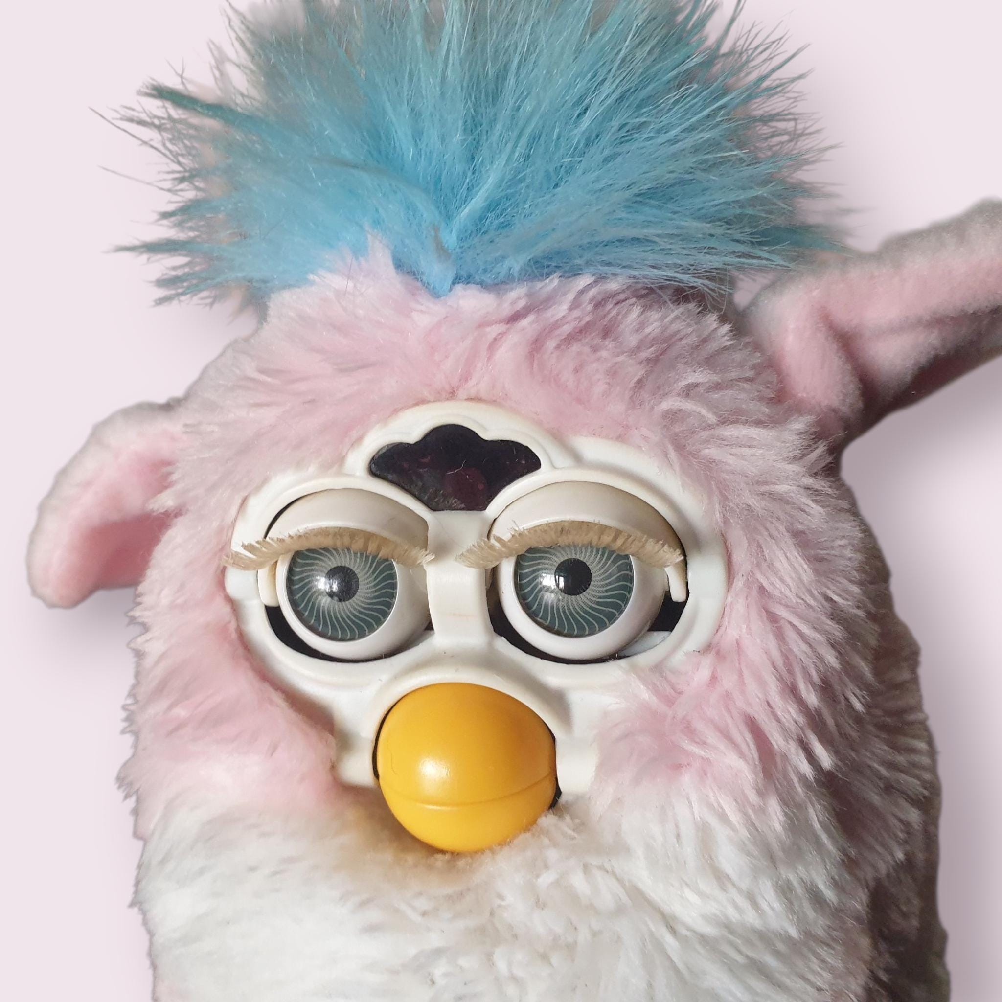 Vintage Baby Pink Furby Working Speaks Italian Pink Fur White
