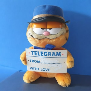 Vintage Garfield with telegram plush toy retro collectible orange cartoon cat stuffed animal 1980s 1990s