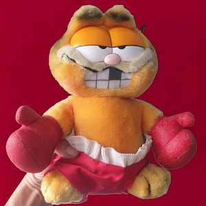 Vintage boxer Garfield plush toy retro collectible stuffed animal cartoon cat 1980s
