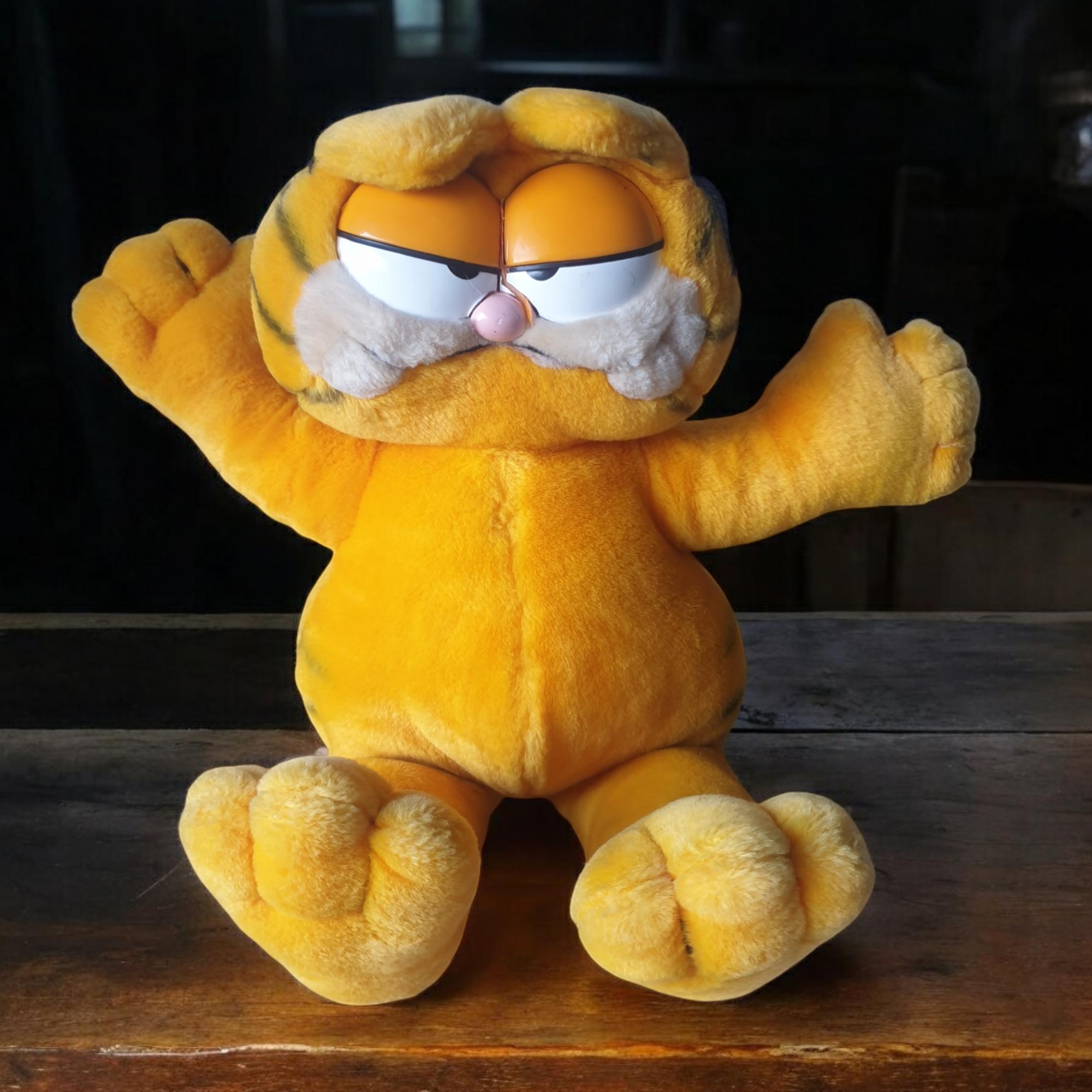 Vintage Garfield Plush Collectible Cat Stuffed Animal Retro Toy