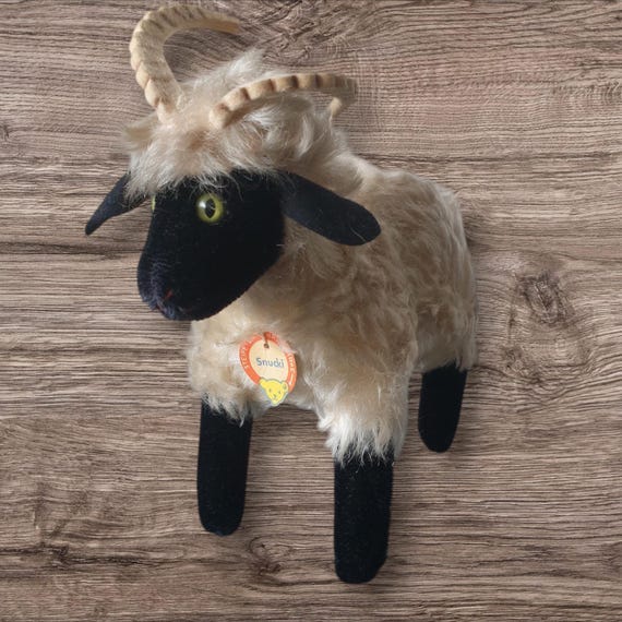 Vintage Steiff Snucki Mohair Mountain Sheep Goat Ram Collectible