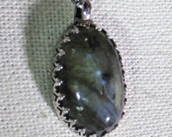 genuine labradorite gemstone handmade sterling silver pendant necklace