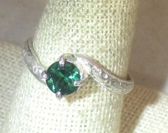 natural green topaz gemstone handmade sterling silver solitaire ring size 9 1/2