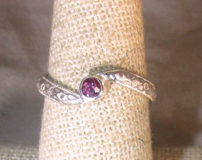 natural pigeon blood ruby gemstone handmade sterling silver solitaire ring size 5 1/2