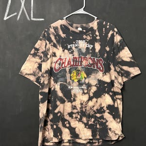 Bleach Dyed Blackhawks T-Shirt - 2XL
