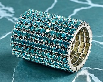 Flute Barrel Bling-AQUA, plus 2 copper barrel finish protectors, acrylic application wand, carrying case, cleaning cloth, app instructions
