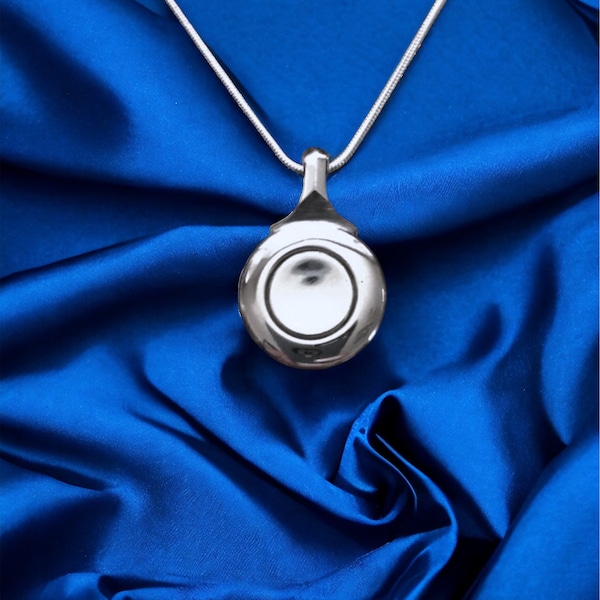 Silver Flute Key Necklace with matching silver plated snake chain. Plateau (closed hole key)