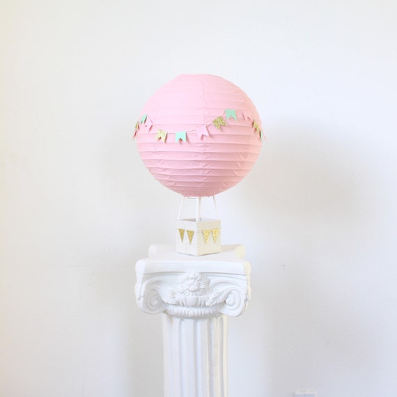 air balloon nursery decor