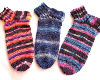 EL BURRO handmade sneaker socks knitted socks size 38/39 75% virgin wool/ 25 polyamide superwash warm socks blue pink green red