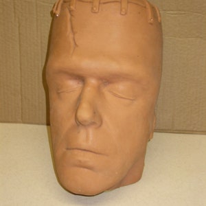 RARE! Famous Monsters of Filmland "Herman Munster" Fred Gwynne rubber head form block