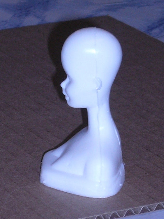 barbie doll mannequin head