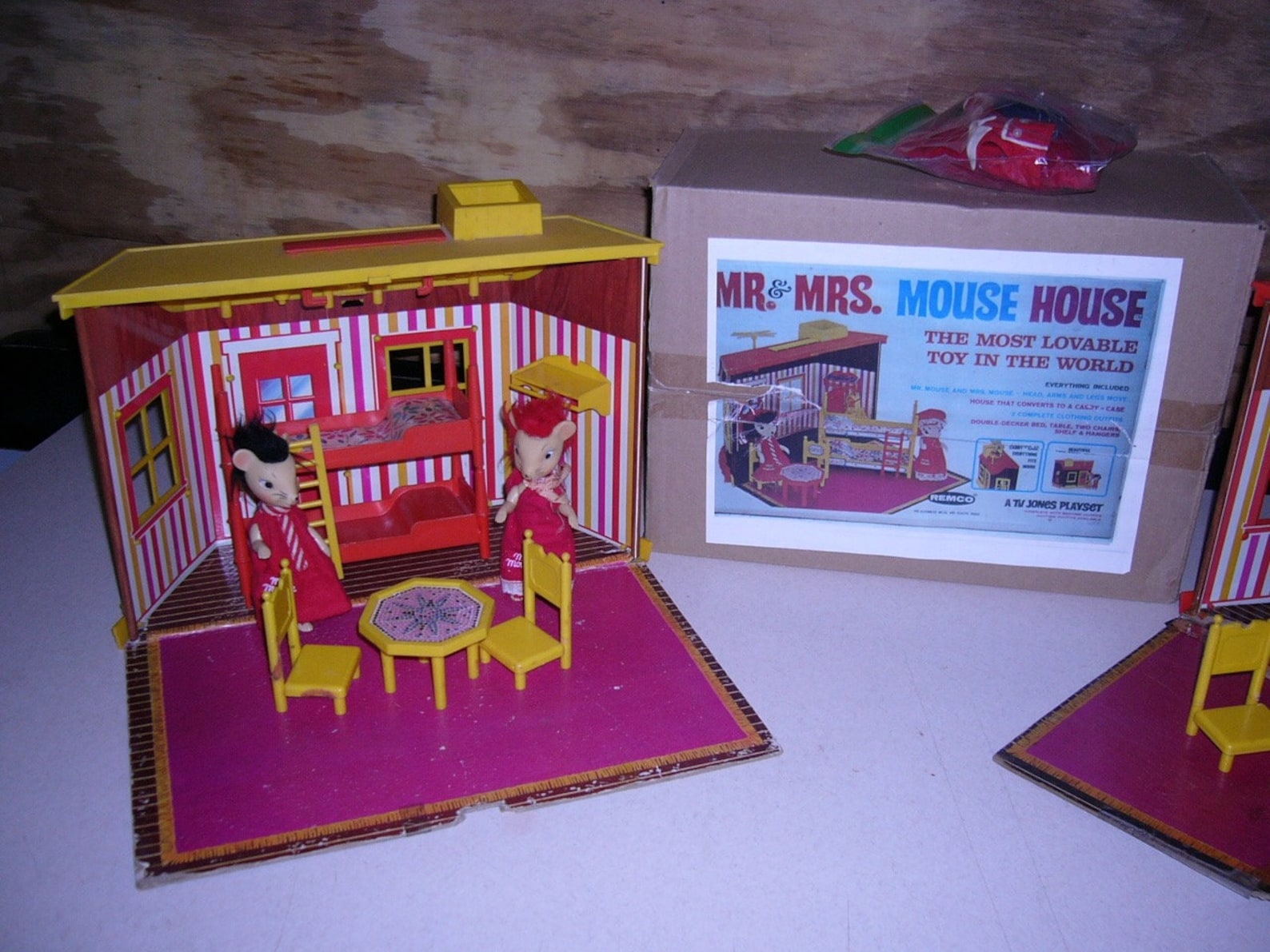 Vintage Remco 1965 mouse House TV Jones Playmates Etsy