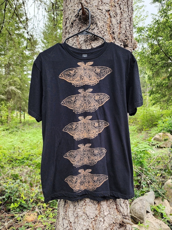 Eye Moth Bleach Printed Black T-shirt *made to Order Sizes