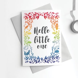 Carte de voeux arc-en-ciel pour nouveau-né - carte de voeux de calligraphie moderne mignonne avec calligraphie moderne arc-en-ciel Bonjour tout-petit renard des bois, hibou