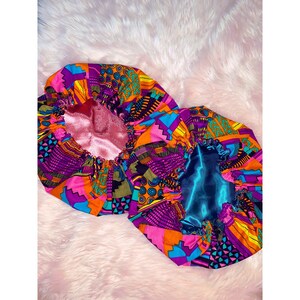 Kente Bonnet, Gorro satinado, Gorro reversible, Gorro satinado para niños pequeños, Gorro satinado para bebés, Gorro adulto, Gorro satinado para cabello natural, kente
