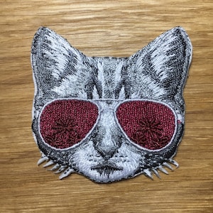 Patch para passar a ferro Cool Cat 5 x 5 cm - Óculos de sol Cat Vintage Comic Tiger Pet Patches
