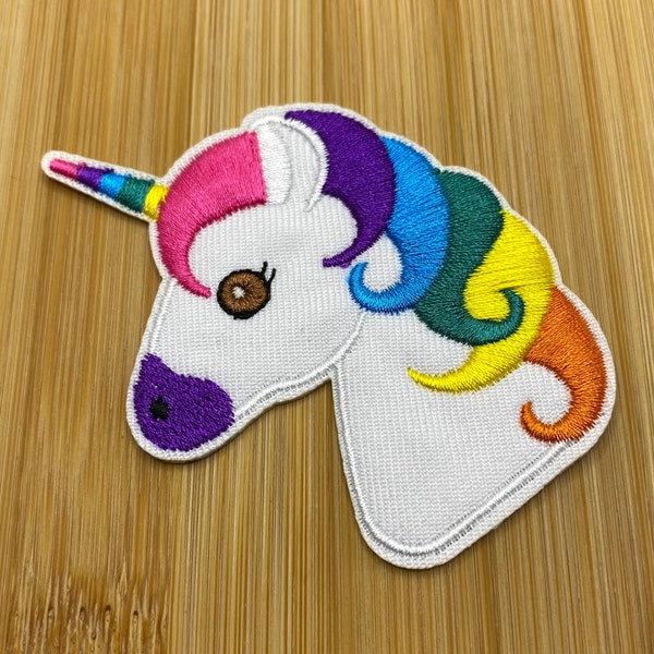 Einhornkopf mit bunter Mähne - als Patch zum Aufbügeln - 8 x 6cm - Kinder Einschulung Aufnäher Bügelbild Flicken Fee Magie Regenbogen