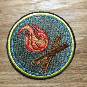 Round Campfire Patch 6,5 cm De diamètre Backpacking Travel Mountains Bird Holiday Hiking Camping Patches Patches Minimalism Nature Fire image 1