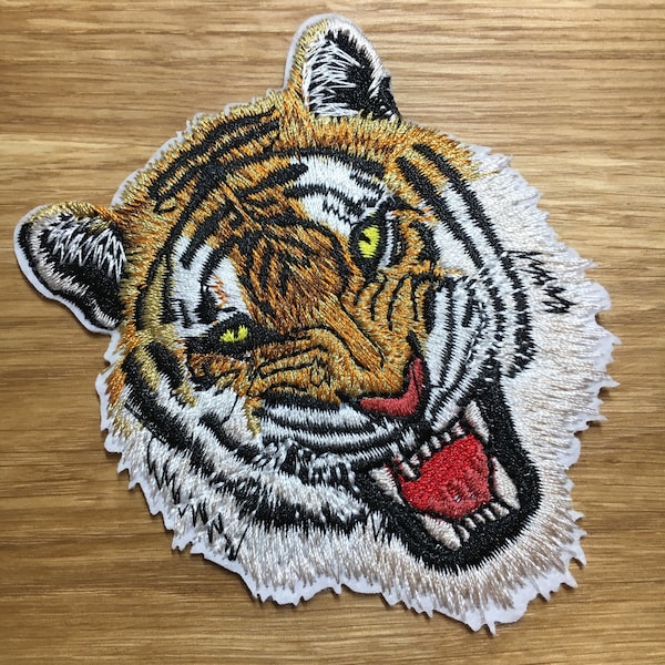 Patch brüllender Tiger 9cm x 7,5cm zum Aufbügeln - Raubkatze Dschungel