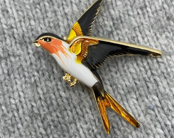 Enamel Swallow Brooch - 4.5 x 3.5 cm - Pin Bird Spring Nature Conservation Happiness Wild Animal Ornithologist Chain Pendant Rockabilly
