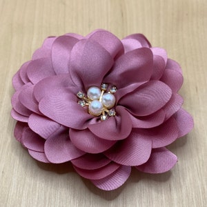 Elegante fiore grande in tessuto rosa scuro con glitter e perline da cucire su Dusty Rose - ca. Applicazione patch floreale da 8,5 cm Riciclo fai da te #7