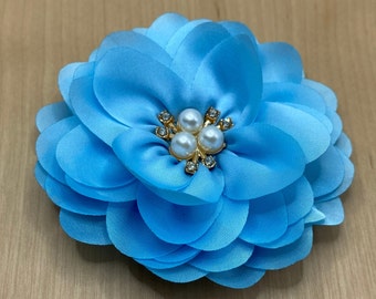 Elegante hellblaue große Stoff Blüte mit Glitzer & Perlen zum Aufnähen - ca. 8,5 cm - Floral Patch Applikation DIY Upcycling #7