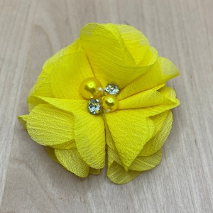 Fiori di stoffa gialli in chiffon con perle e glitter - circa 5 cm - applicazione floreale cucito upcycling fai da te fiori da giardino #4 colore 16