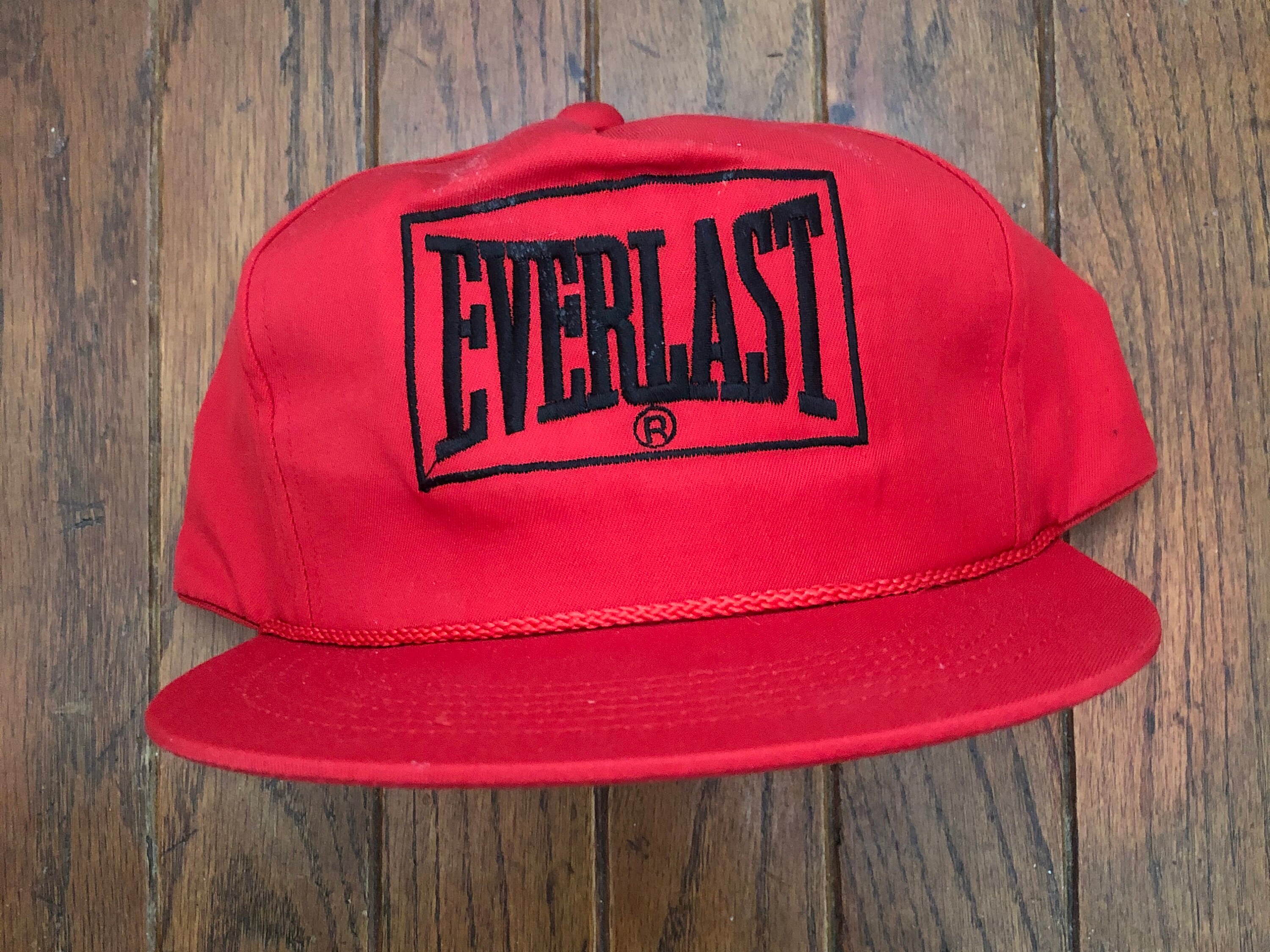 Everlast cap sales