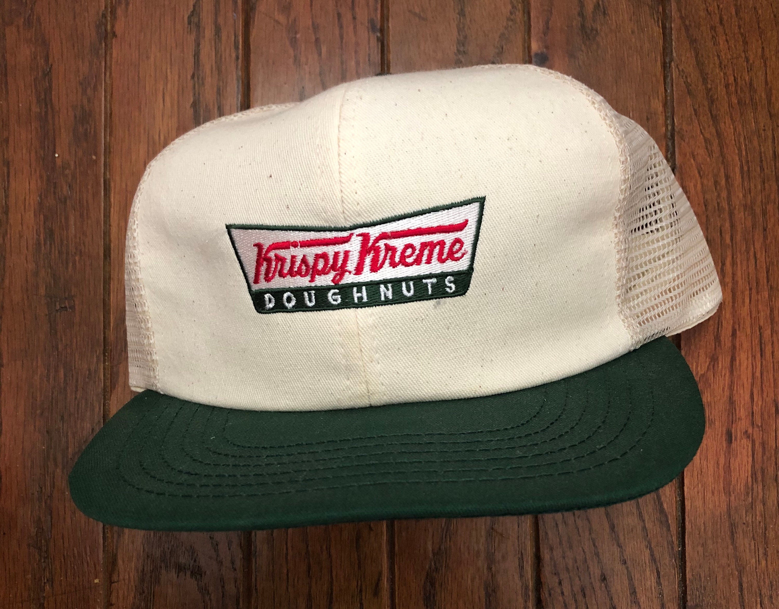 Krispy Kreme キャップ ベージュ VINTAGE 企業 Vintage Krispy Kreme Doughnuts Mesh Trucker Hat Snapback Hat