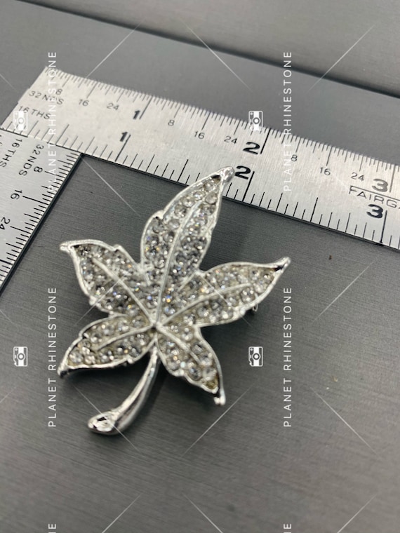 Leaf Rhinestone Brooch