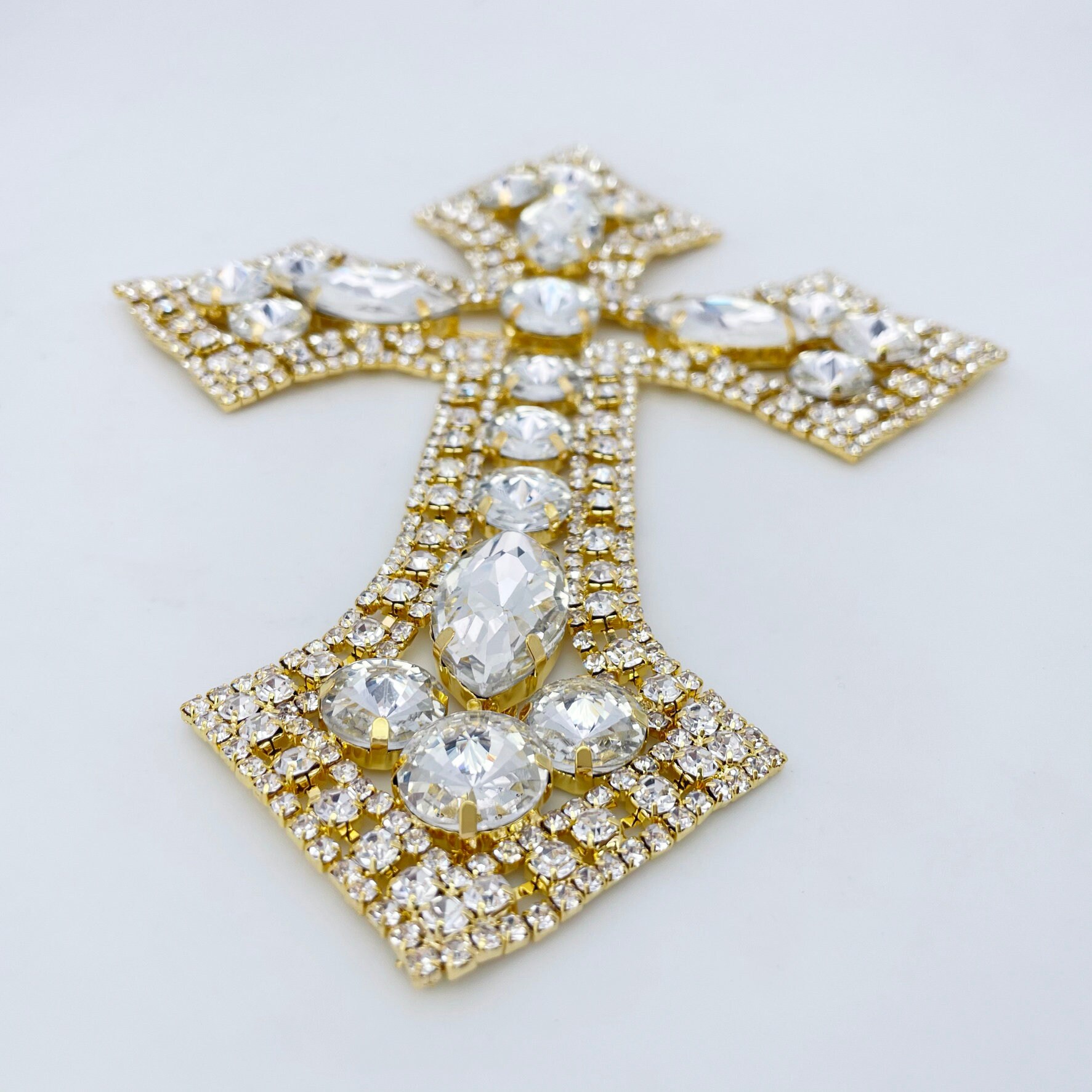 Kenning 200 Pcs 16 x 8 mm Mini Cross Charm Alloy Cross Mini Pendant Beads Cross  Beads for Jewelry Making Crafting Findings Handmade Craft DIY Silver