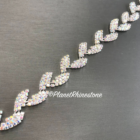 Aurora Borealis (AB) Rhinestone Leaf Trim #0132