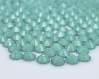 Green Opal Glass Flatback Rhinestones 1440Pcs SS6 SS10 SS12 SS16 SS20 SS30