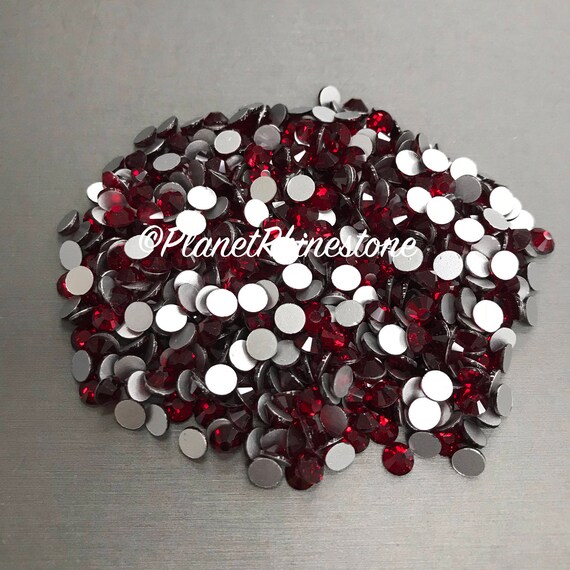 Siam-red / 10 Gross / SS20 / Flatback / Egyptian Crystals