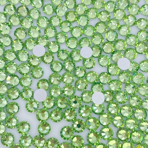 Peridot ( Light Green ) Glass Flatback Rhinestones 1440Pcs SS6 SS10 SS12 SS16 SS20 SS30