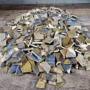 Tumbled Ceramic Shards: Assorted Mosaic Pottery Pieces, 1 lb