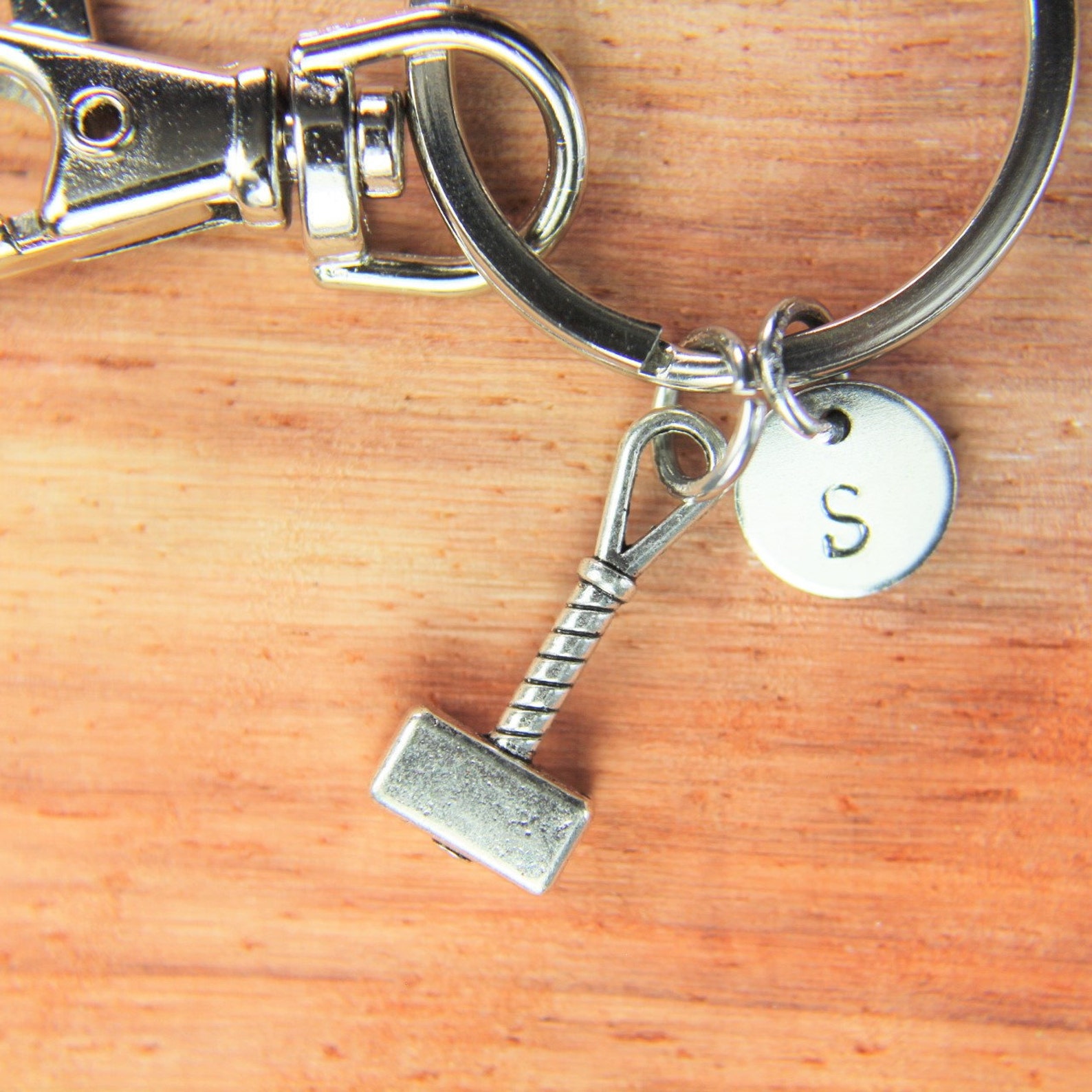 AG MOTO Metal Thor Hammer Keychain & Golden Doctor Strange Rotating Eye Agamotto Key Chain