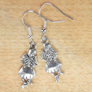 Ghosts for Halloween Earrings Ghosts Charm Earrings Silver Ghosts for Halloween Chain Earrings Ghosts Gift Ghosts Pendant Halloween Charm
