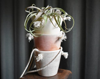 kleine keramische hangende plantenbak - eenvoudige succulente plantenbak