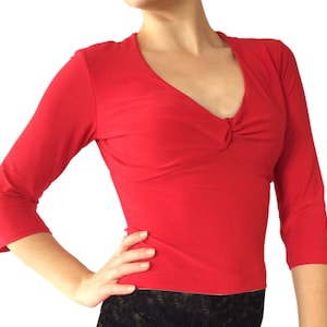 3/4 sleeve tango top;v-neck knot top