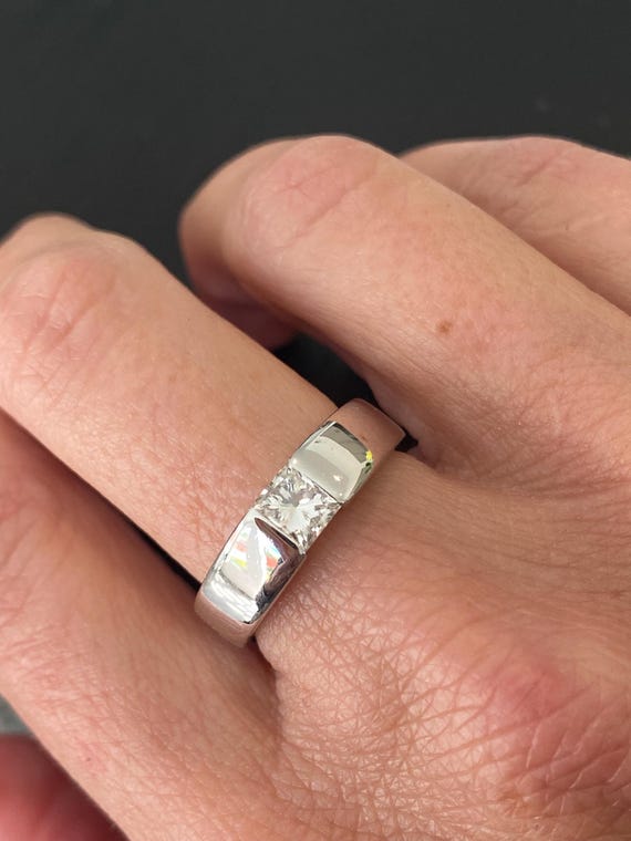 Diamond Platinum Solitaire Ring - image 2