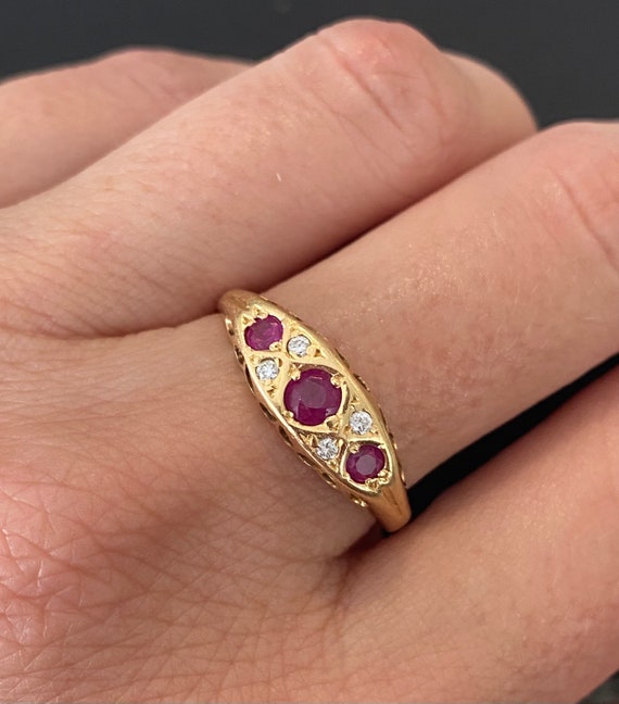 Vintage Ruby Diamond 18K Gold Ring - image 3