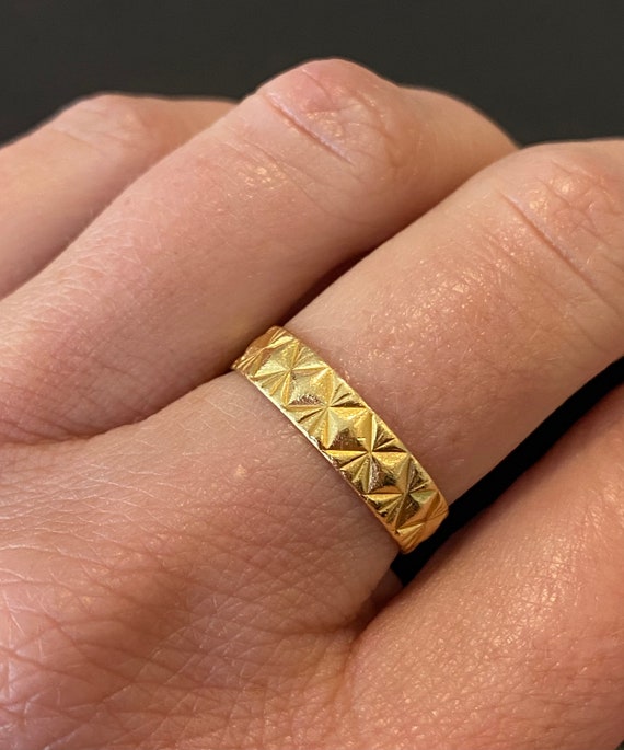 Vintage 22K Gold Textured Band - London 1969 - Si… - image 2